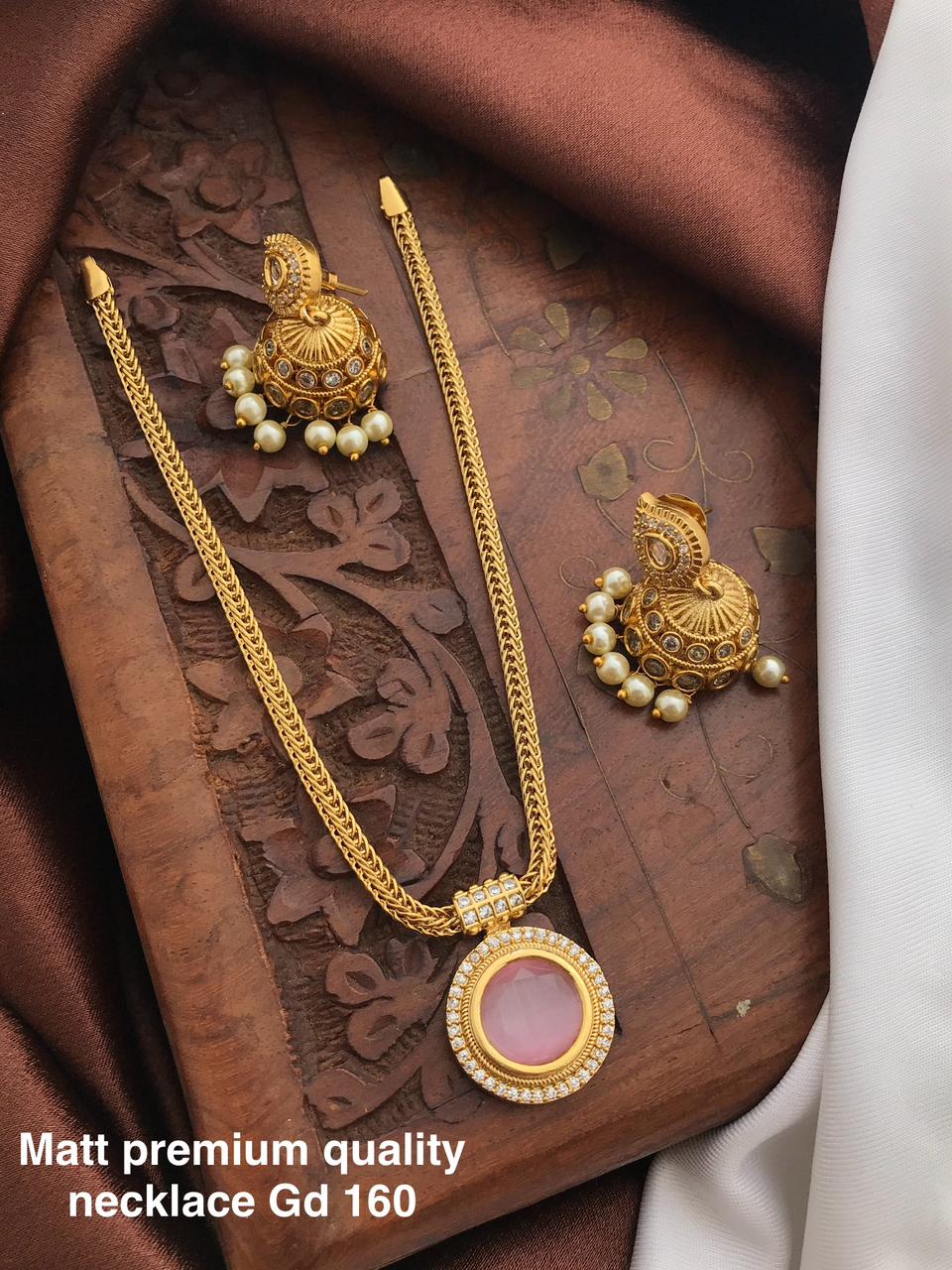 𝐏𝐄𝐍𝐃𝐀𝐍𝐓 𝐍𝐄𝐂𝐊𝐋𝐀𝐂𝐄  𝐖𝐈𝐓𝐇 𝐉𝐇𝐔𝐌𝐊𝐀